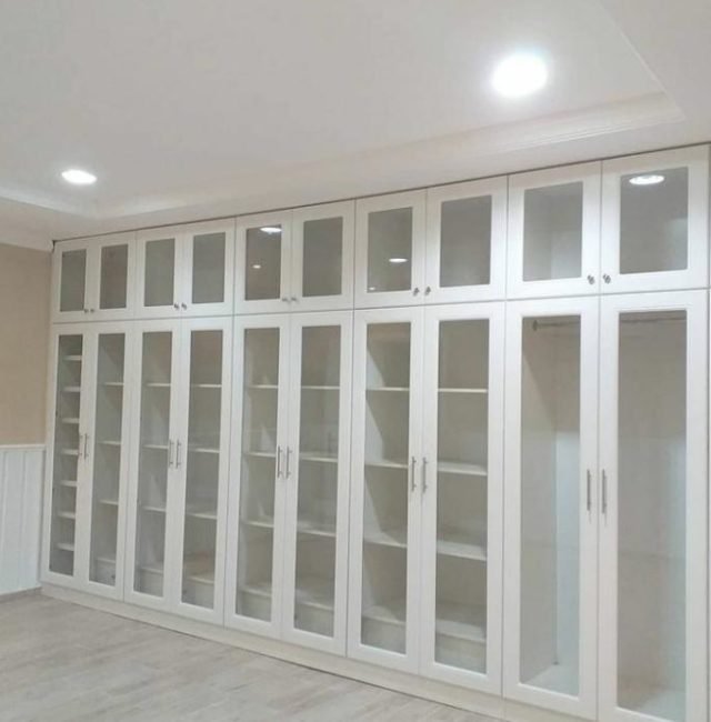 KITCHEN AND CABINETS